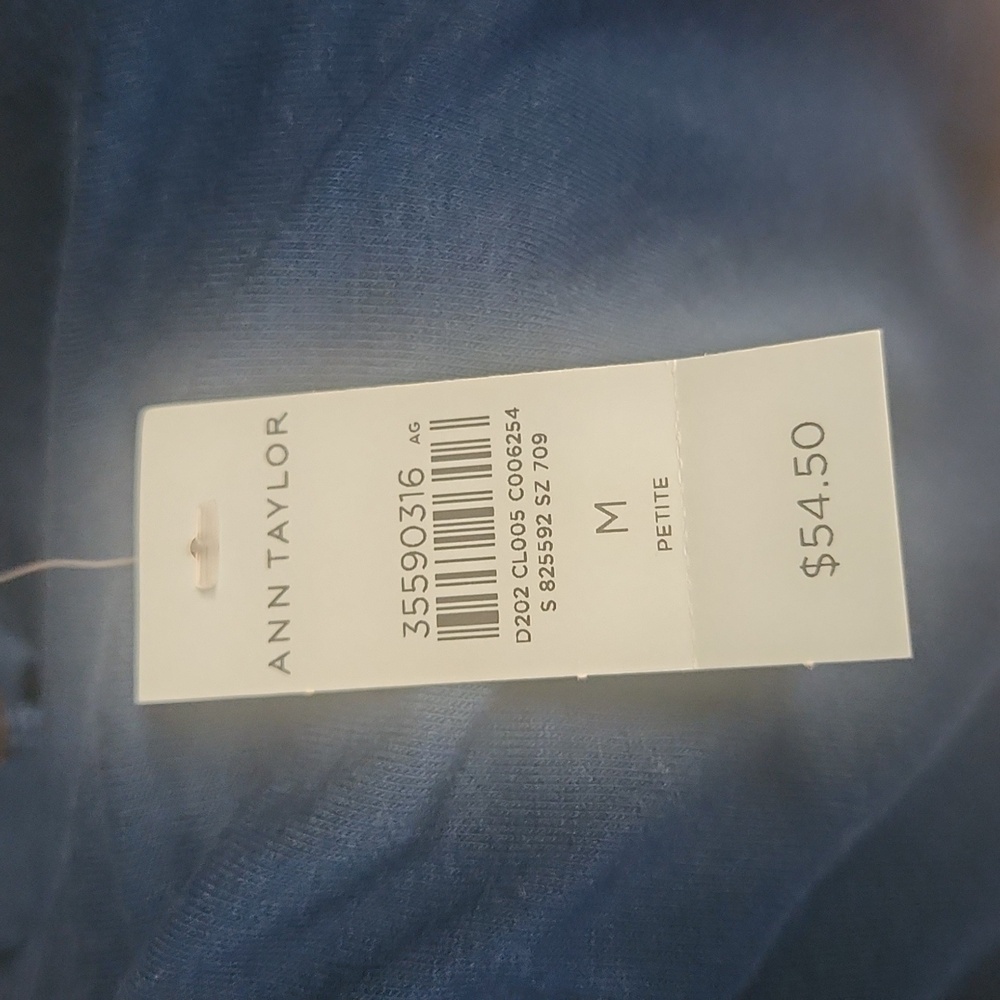 NWT Ann Taylor Blue Size Medium Petite Women's Long Sleeved Top, Shoulder Button - Picture 6 of 6